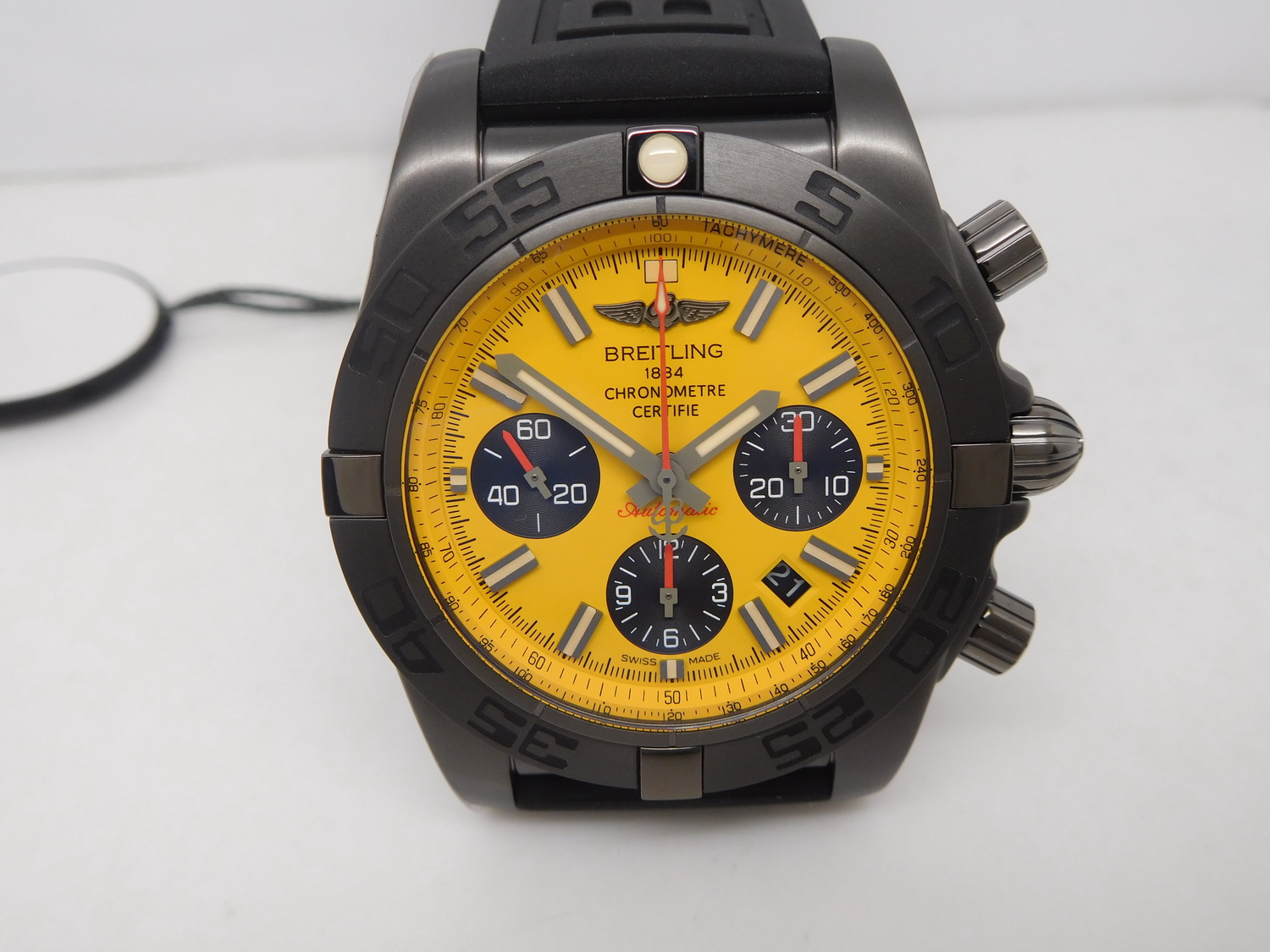 Chronomat B01 DLC Rubber Strap Yellow Stick 44.5mm 7750