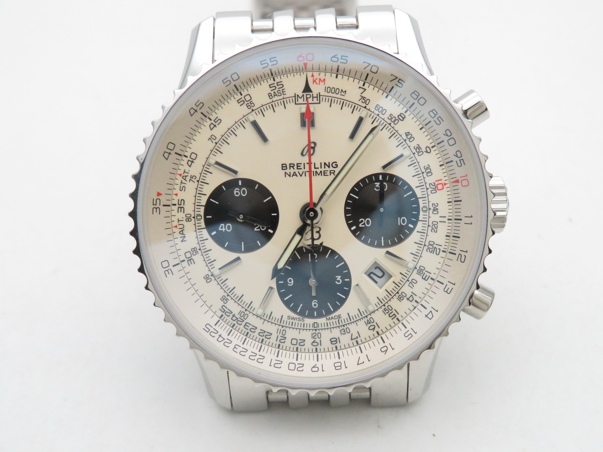 Navitimer B01 Chronograph Stainless Steel Bracelet White Black 43mm 7750