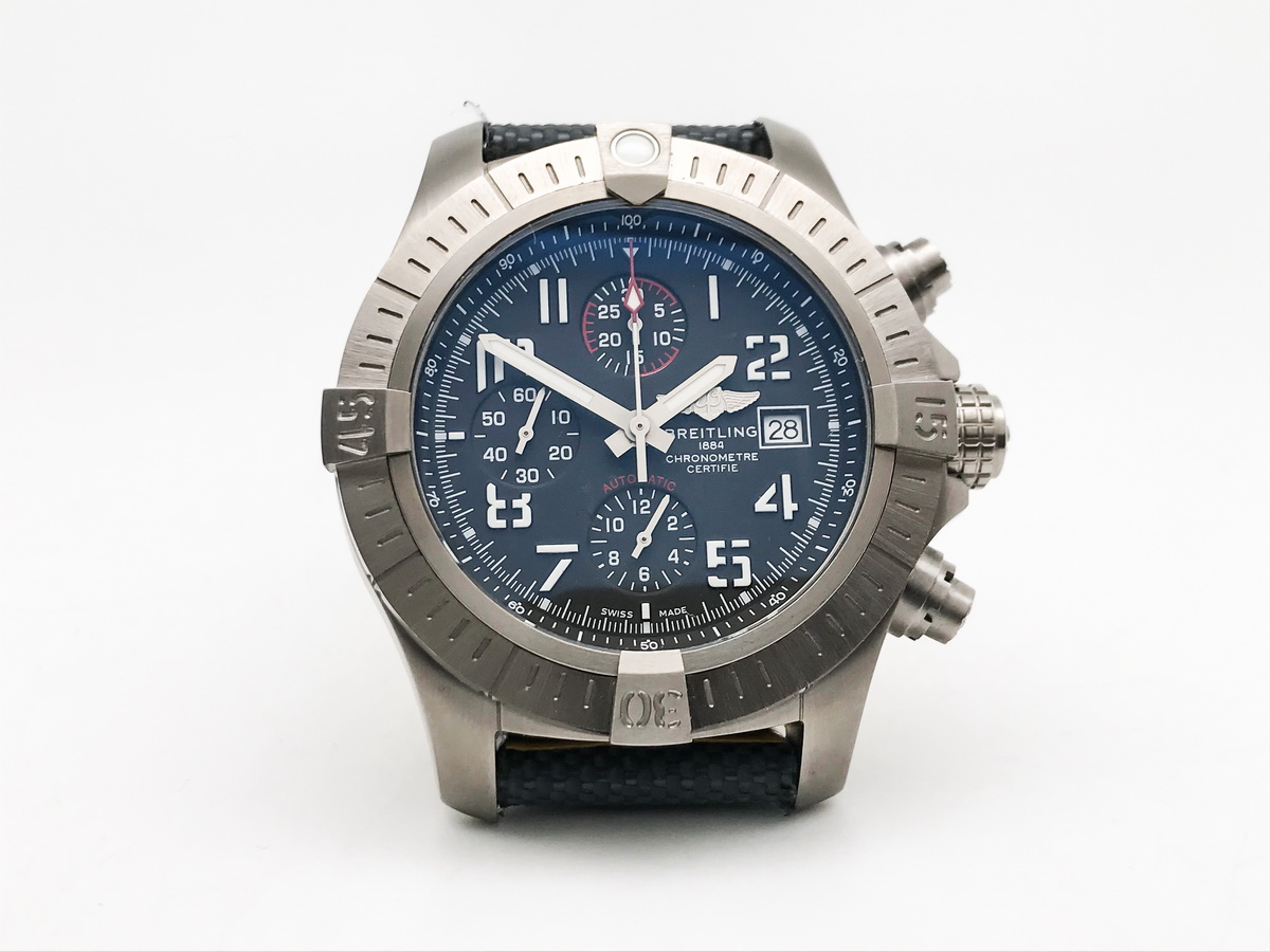 Avenger Chrono 45mm Titanium Nylon Leather Strap Grey Stick Markers 7750