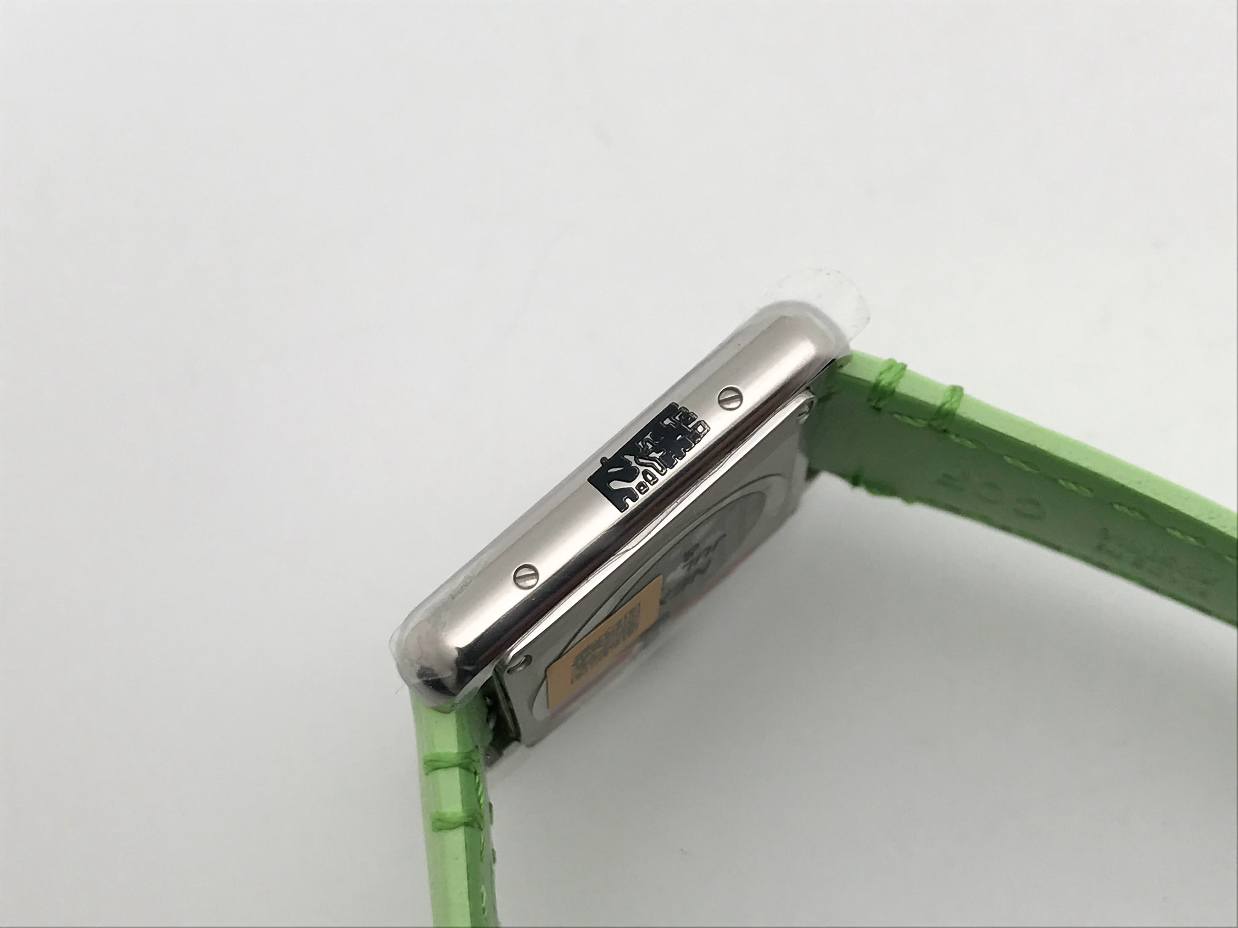 Tank Must 30mm Ladies Stainless Steel White Dial Green Leather Strap Quartz 5