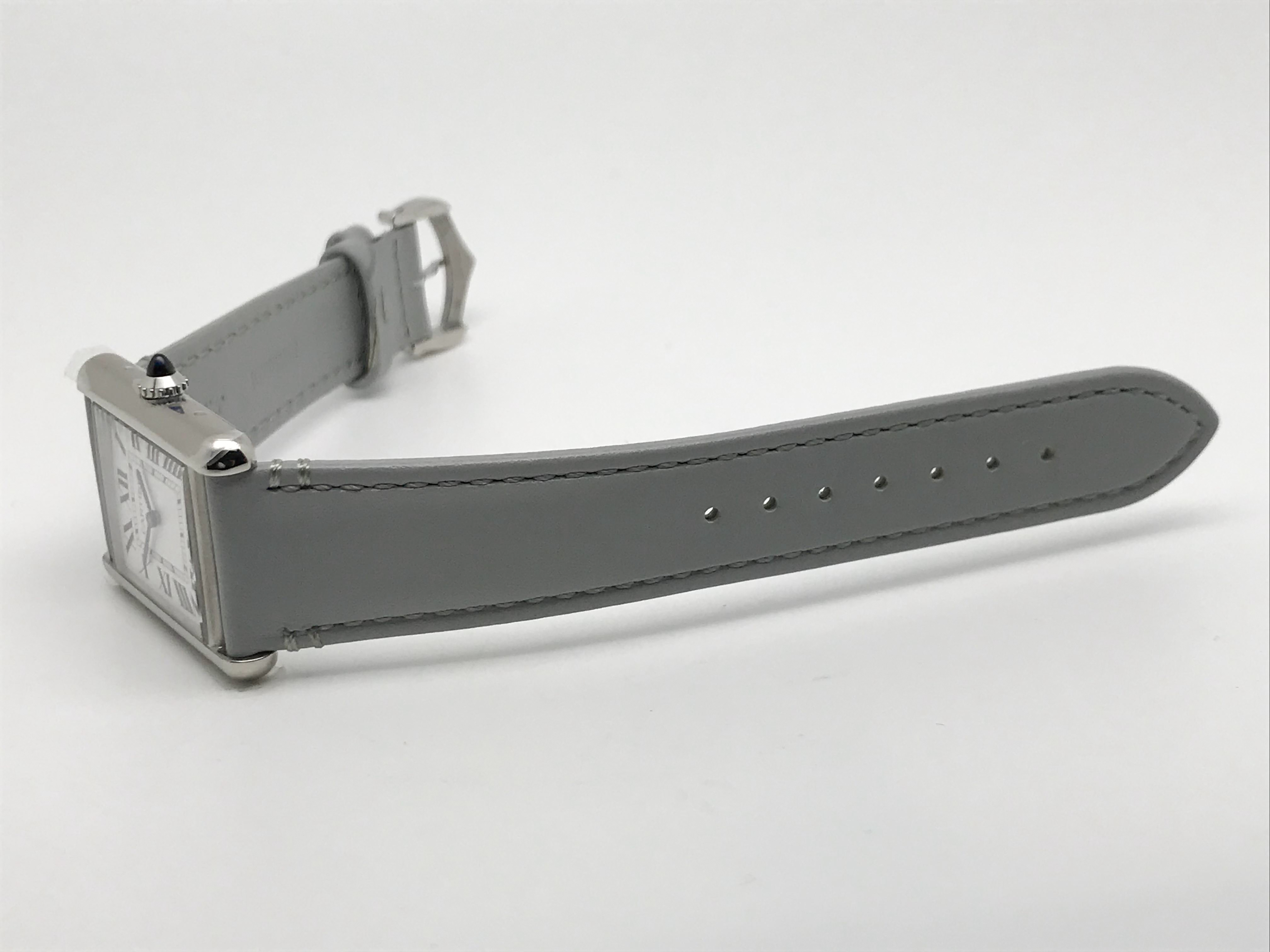 Tank Must 34mm Large Stainless Steel White Dial Grey Leather Strap Quartz 2