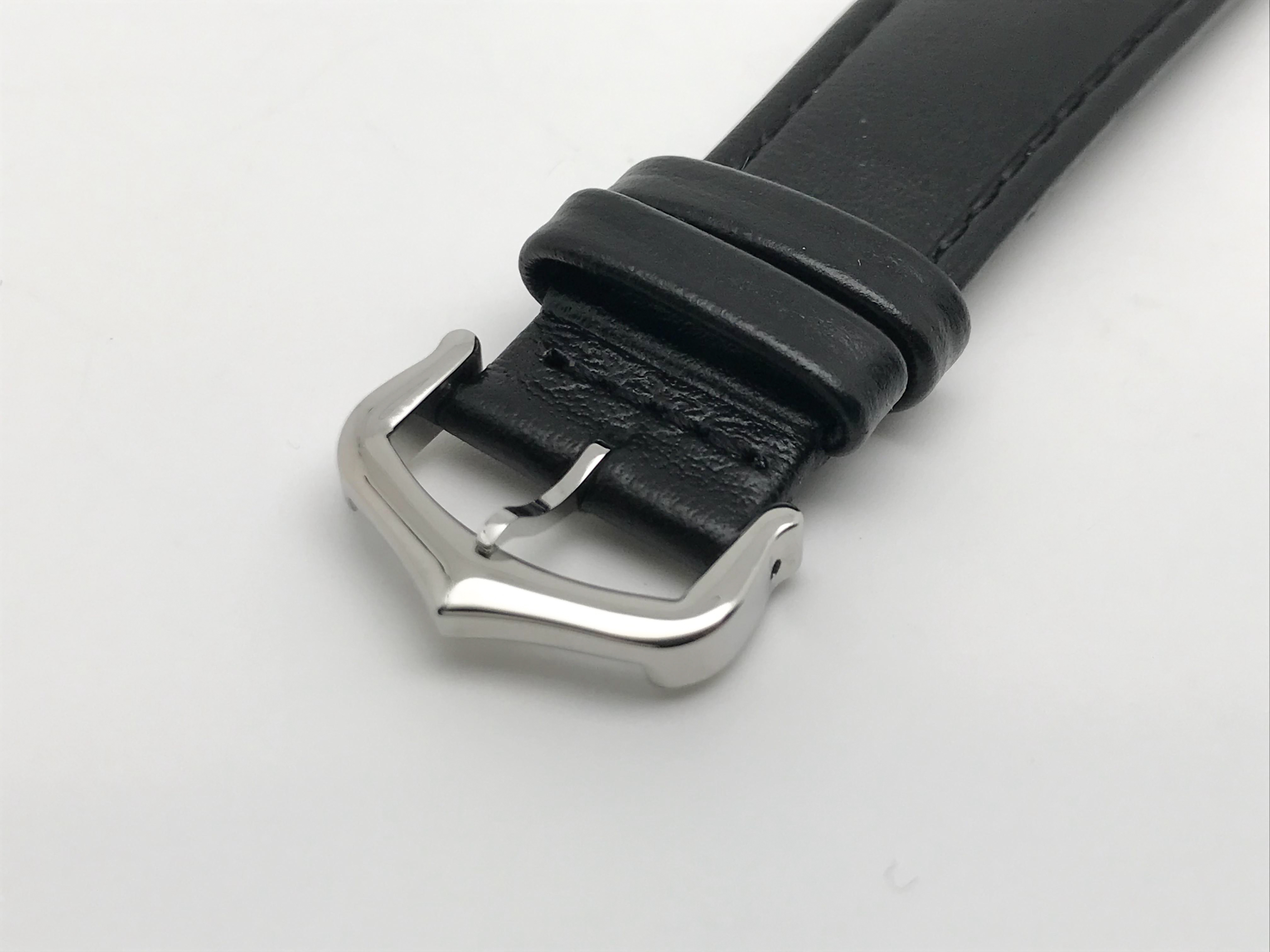 Tank Must 34mm Large Stainless Steel White Dial Black Leather Strap Quartz 7