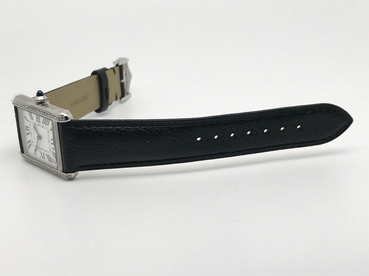 Tank Must 34mm Large Stainless Steel White Dial Black Leather Strap Quartz 2