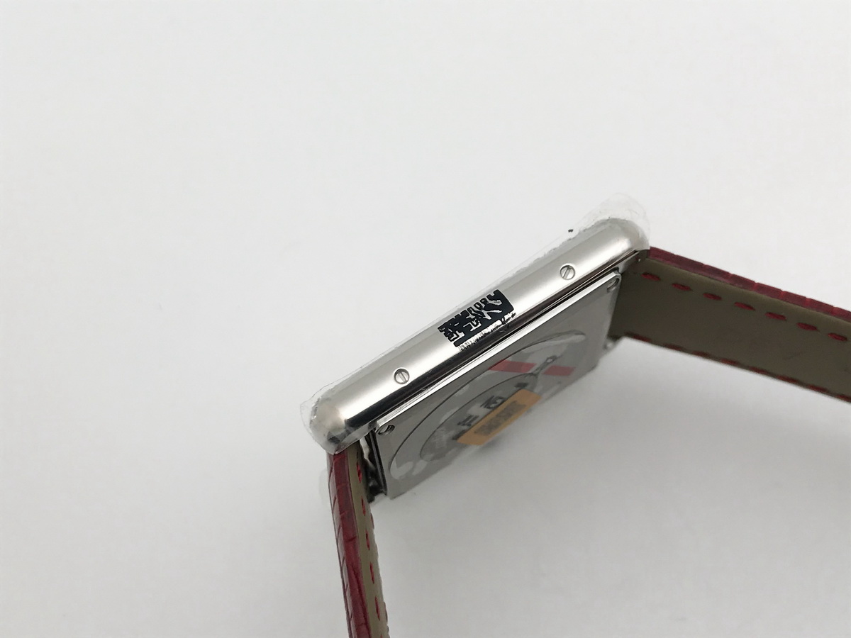 Tank Must 34mm Large Stainless Steel White Dial Red Croc Leather Strap Quartz 4