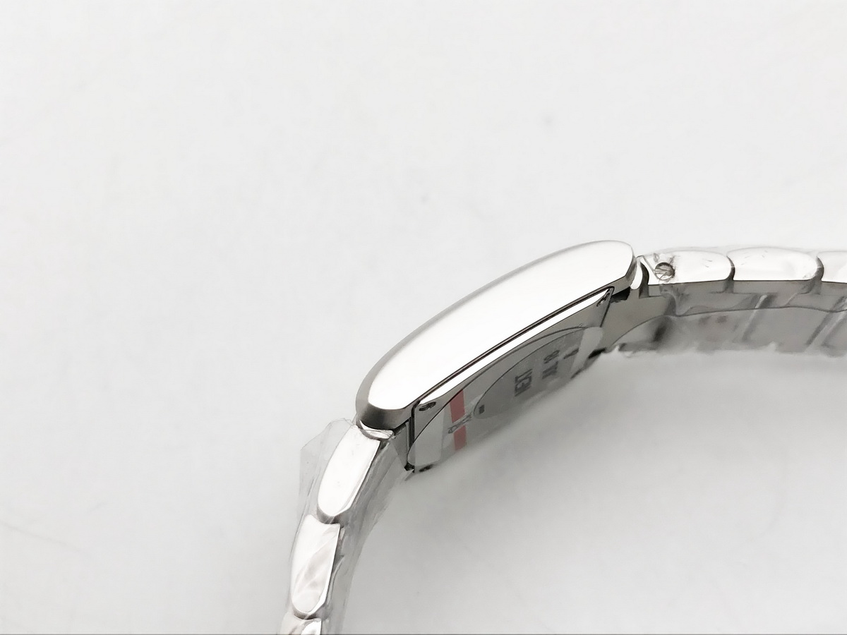 Tank Francaise 25.7mm Ladies Stainless Steel Silver Roman Dial Stainless Steel Bracelet Quartz 5