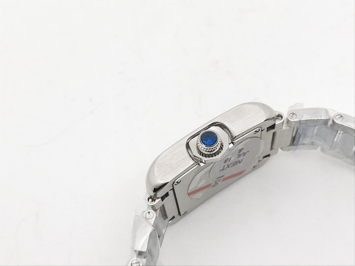 Tank Francaise 23mm Ladies Stainless Steel White Roman Dial Stainless Steel Bracelet Quartz 4