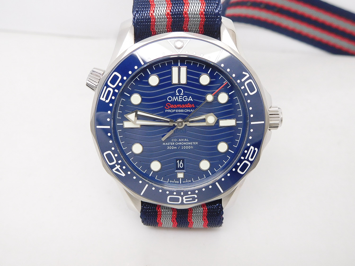 Seamaster Diver 300M 42mm Blue Dial Nylon Strap 8800