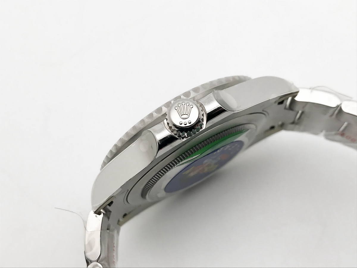 GMT-Master II 126710 40mm Batman Ceramic Bezel Black Dial Oyster Bracelet 3285 4