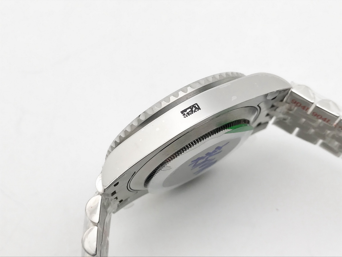GMT-Master II 126710 40mm Ceramic Bezel Black Dial Jubilee Bracelet 3285 3