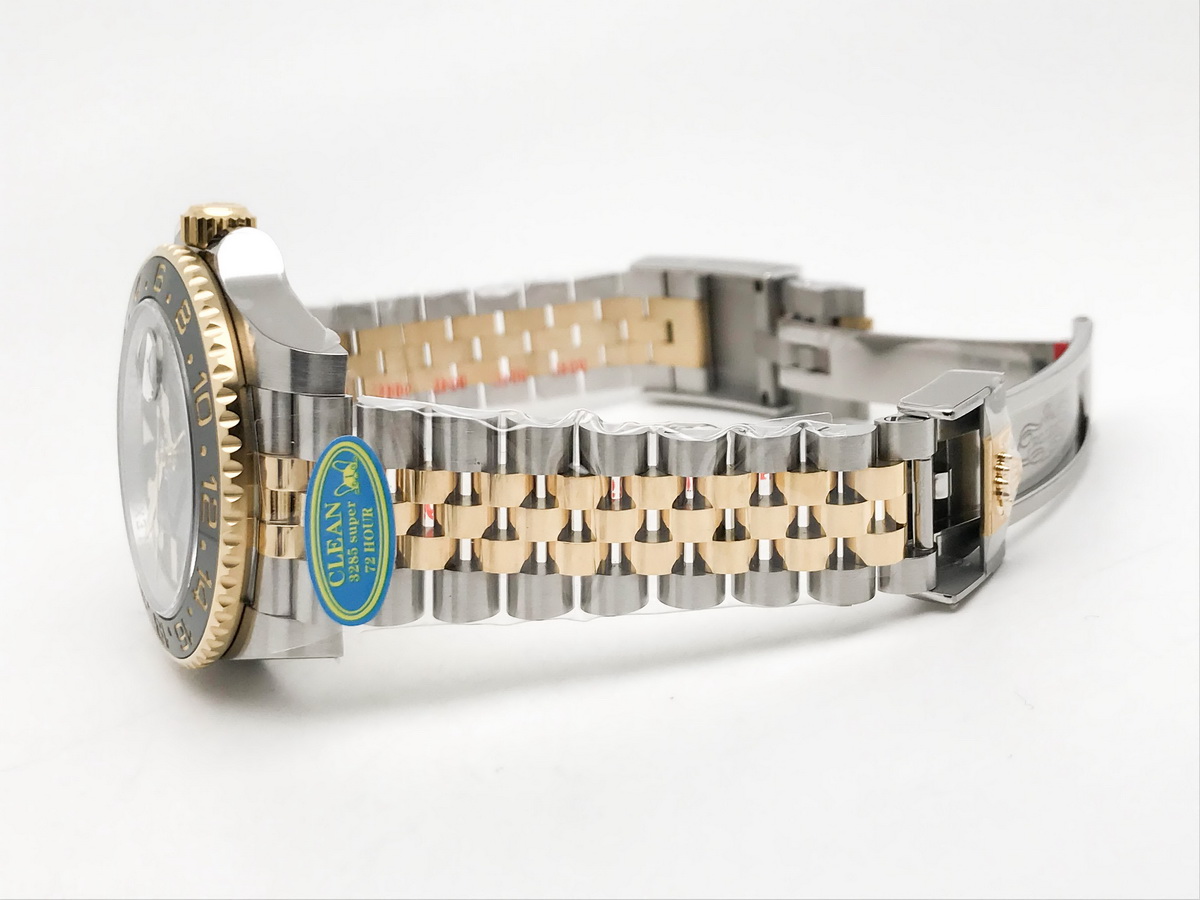 GMT-Master II 126713 40mm Ceramic Bezel Yellow Gold Case Black Dial Jubilee Bracelet 3285 2