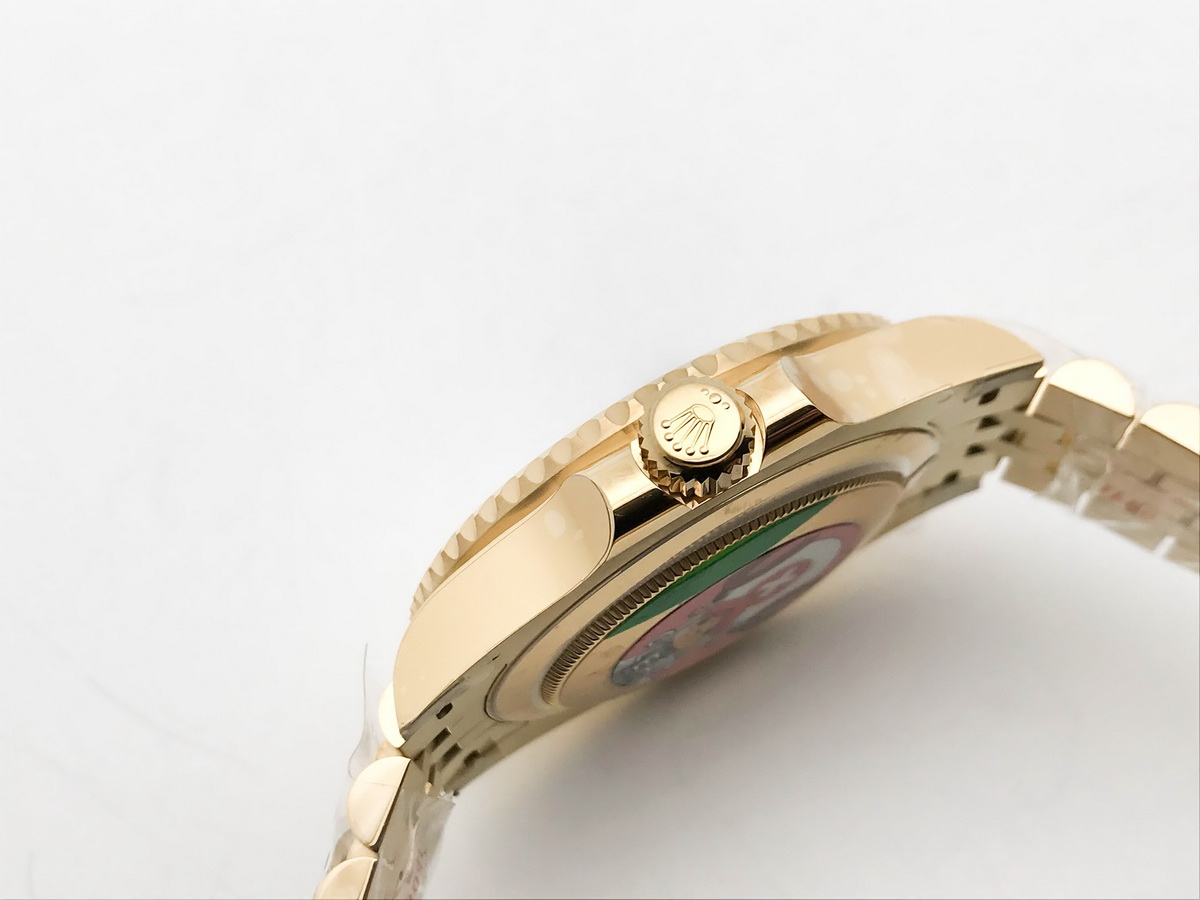 GMT-Master II 126718 40mm Ceramic Bezel Yellow Gold Case Black Dial Jubilee Bracelet 3285 4