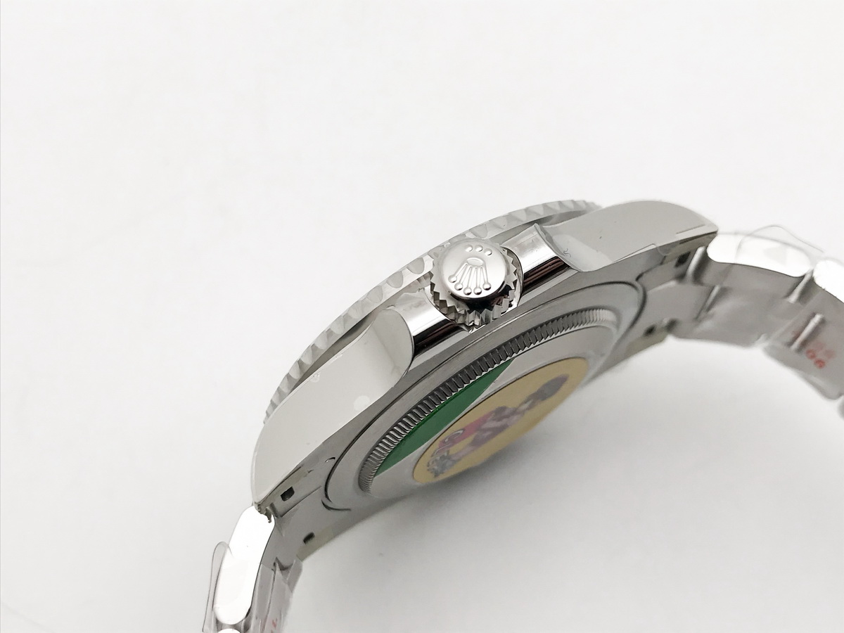 GMT-Master II 126710GRNR 40mm Bruce Wayne Ceramic Bezel Black Dial Oyster Bracelet 3285 5